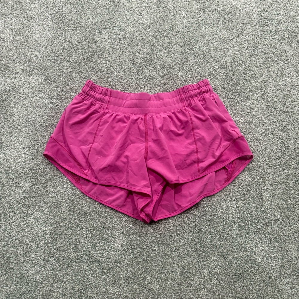 Lululemon Hotty Hot Shorts Sonic Pink 2.5 Size 6
